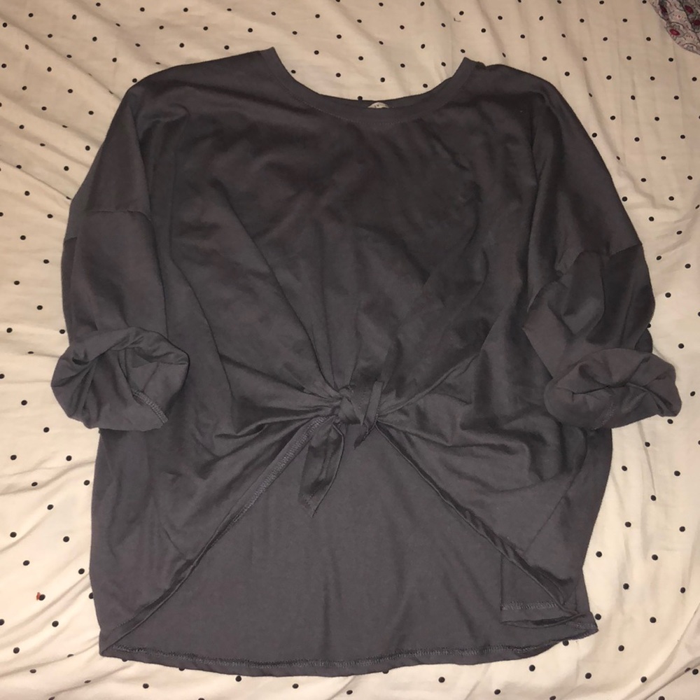 Slouchy casual sweatshirt w/ front tie